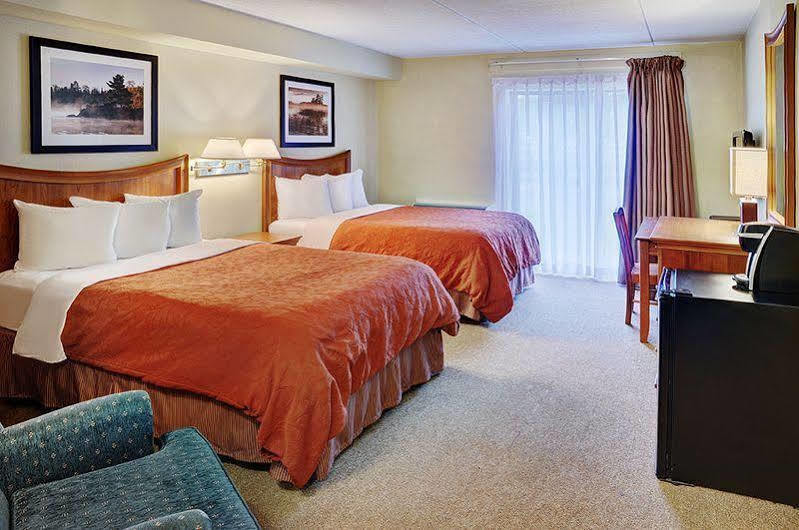 Thompson'S Best Value Inn & Suites Kültér fotó