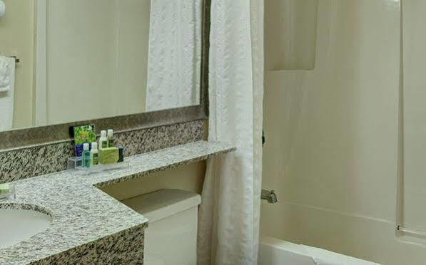 Thompson'S Best Value Inn & Suites Kültér fotó