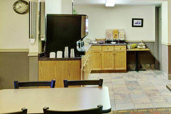 Thompson'S Best Value Inn & Suites Kültér fotó